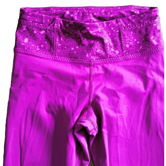 Lululemon Leggings Purple Size 4 High Rise Dynamite Condition Ankle Crop Ruched - Picture 8 of 9